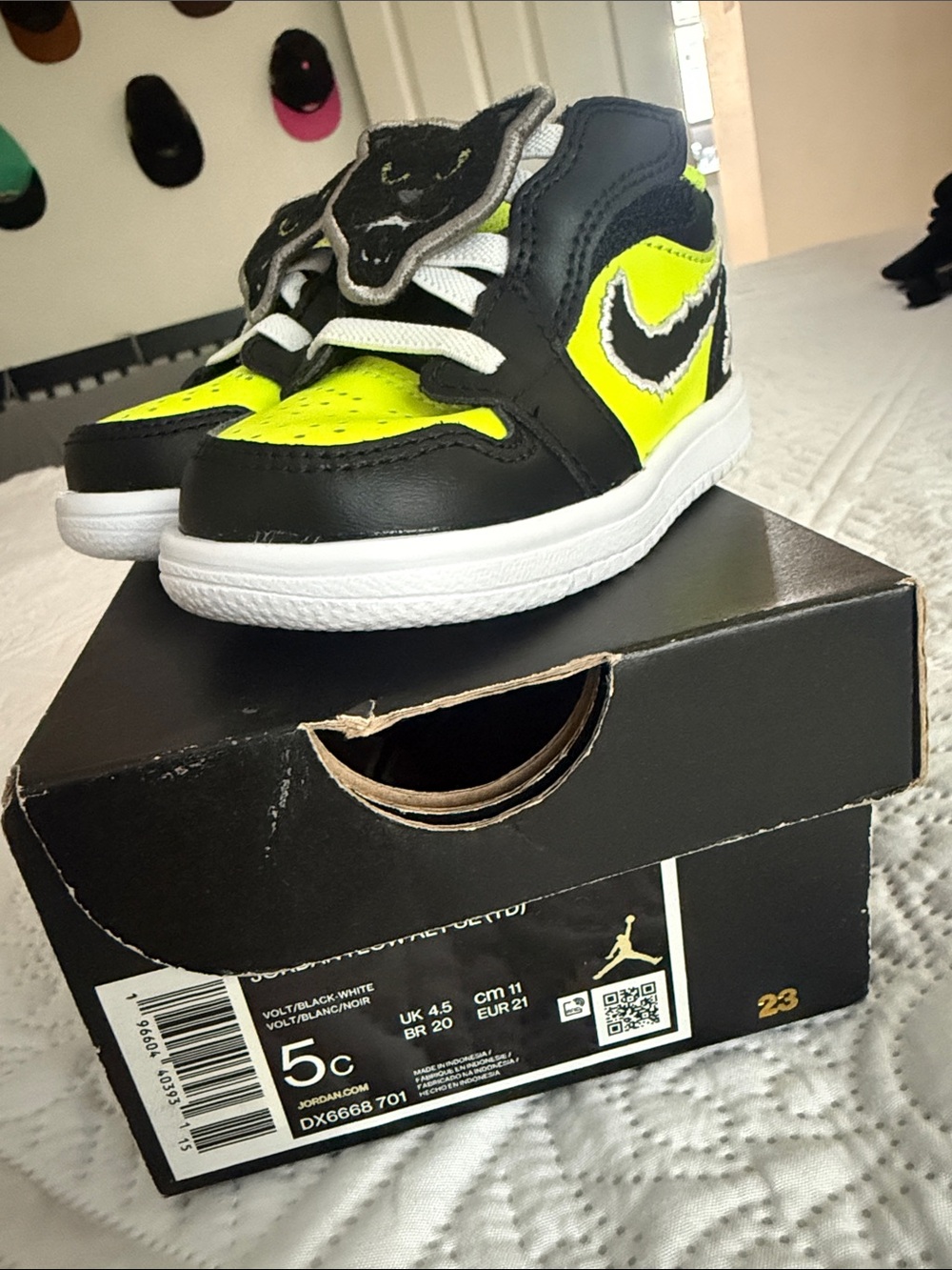 Jordan Kids Black and Volt High-Top Sneakers